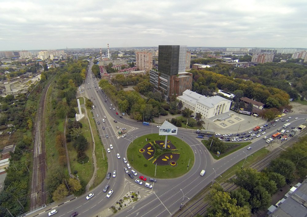 Фото проекта «Бизнес центр со спортивным комплексом» — МОА